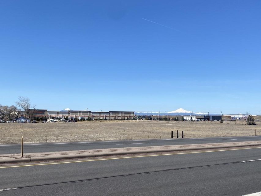 2036 NW Canal Blvd, Redmond, OR 97756